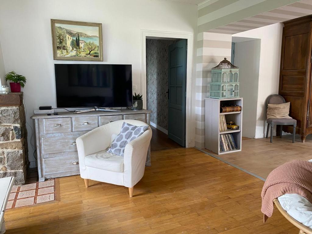 Maison Sur Cour Courzieu Dış mekan fotoğraf